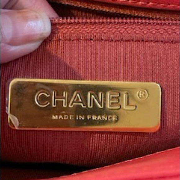 AUTHENTIC CHANEL 19, Large - Dark Rose - Picture 6 of 17